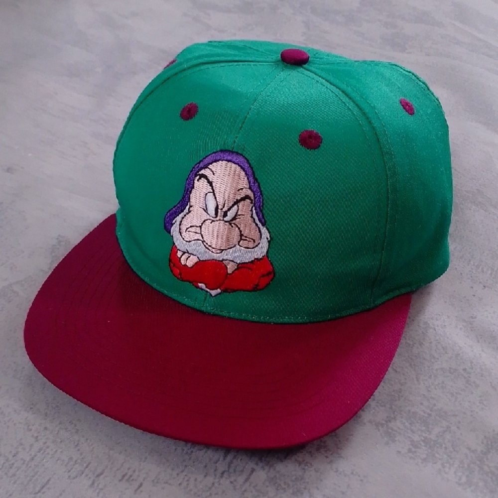 Vintage 90s Snow White and the Seven Dwarfs GRUMPY Embroidered Snapback Hat